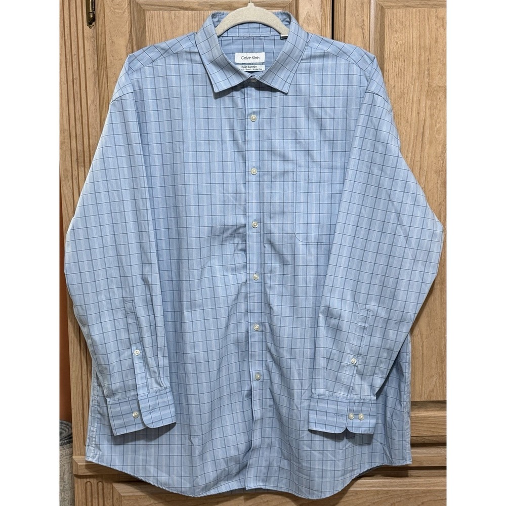 Calvin Klein Men's Wrinkle Free Fresh Dress Shirt Blue Stretch 17-17.5 32/33, XL
